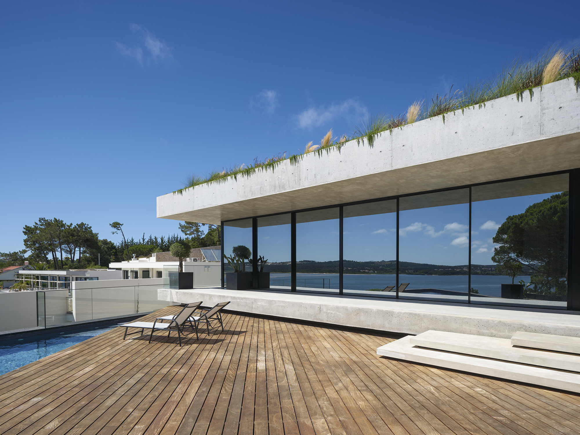 Triangular Hillside - Arelho - Pascal Construction. Foto: Joas Souza - Fotografo de Arquitetura